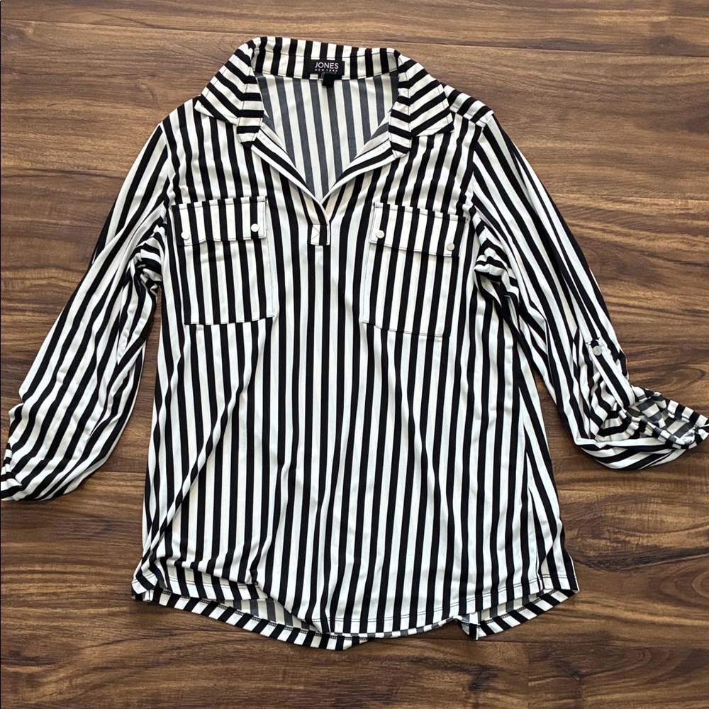 Jones New York Black and White Striped Pullover Blouse